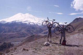 final in front of european highest mountain Elbrus